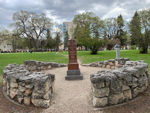 Louis Riel's tomb - Thumbnail
