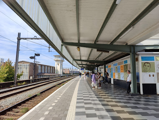 Amsterdam, Muiderpoort Station