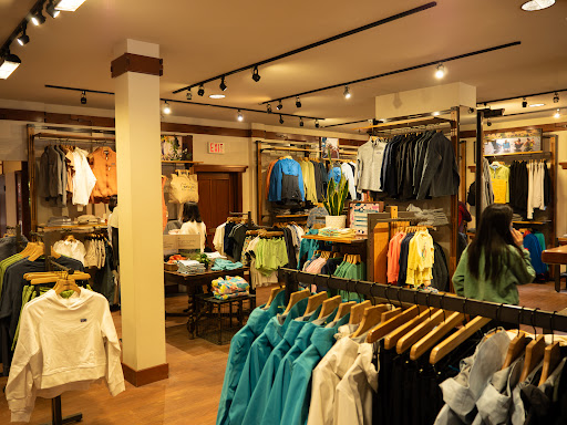 Patagonia Banff - Thumbnail