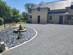 Photo n°22 de Daniel Moquet signe vos allées - Ent. Moquet Cossé le Vivien à Cossé-le-Vivien (Magasin de revêtements de sol)