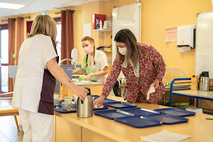 Photo n°6 de Avec l'EHPAD La Tour de Heu à Ennery (Maison de retraite)