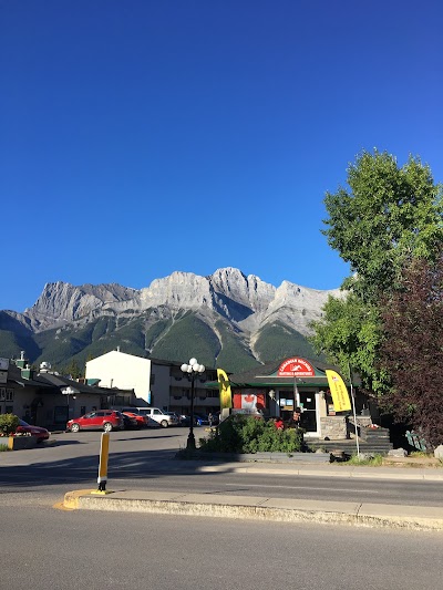 Canadian Rockies Rafting and Adventure Centre