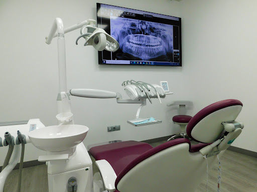 Grupo Dental Clinics