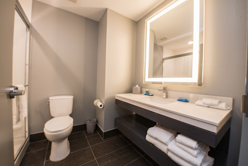 Holiday Inn Express & Suites Houston - Hobby Airport Area, an IHG Hotel - Thumbnail