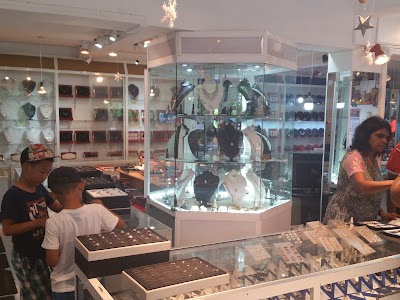 Photos of A.C Malliyawadu Moonstone Gems & Jewellery
