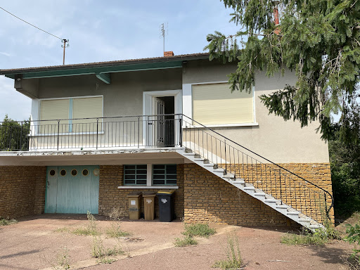 Voilà une maison typiquement caladoise des années 60,...