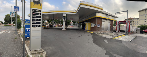 Eni Station di Adriano Ommeniello Gallery - Italy