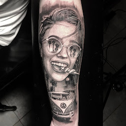 Photo n°5 de Avalon Tattoo à Le Mans (Tatoueur)