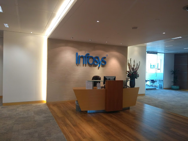 10 Upper Bank St, London E14 5NP