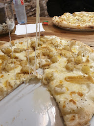 Photo n°11 de Gusto Pizza Gaillon (Fermé durant le mois d'Aout pour travaux) à Gaillon (Restaurant)