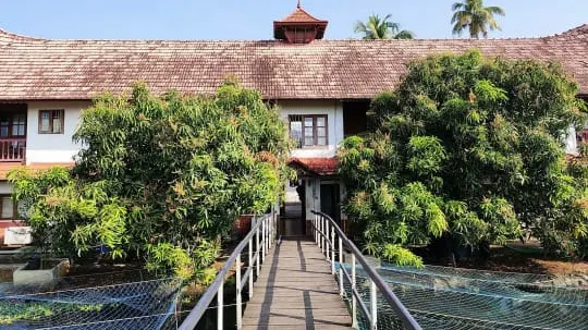 Avees River Gardens