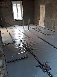 Photo n°10 de ENTREPRISE DEMANEZ à Lez-Fontaine (Menuisier)