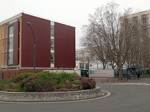School Group Pierre De Coubertin - Thumbnail