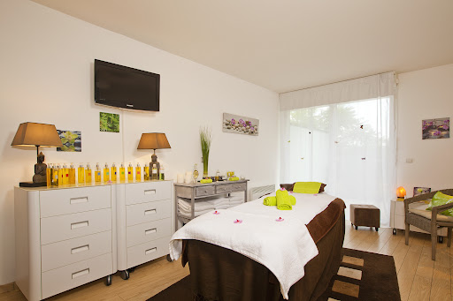 Photo de Appart Hôtel - Residhome Carrières La Défense à Carrières-sur-Seine (78420)