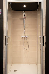 Photo n°14 de Partedis Chauffage Sanitaire | Salle Expo Bains & Carrelage - Brest à Brest (Magasin d'outillage)