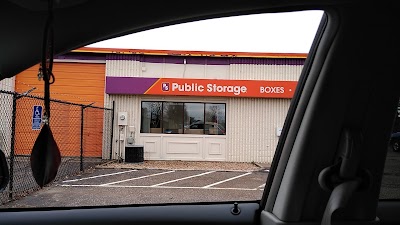 Public Storage