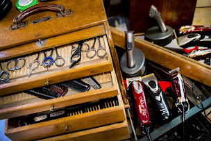 Photo n°14 de M Barber Lounge à Rauzan (Barbier)
