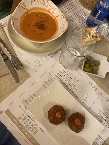 Hakuna Tapas - Visual