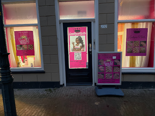 Luxtique Nails - Visual