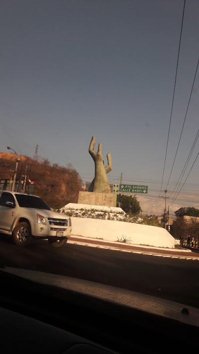 Photos of Monumento A La Paz