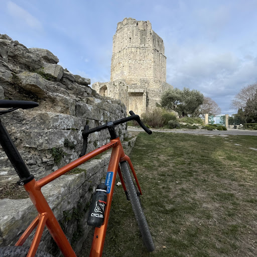 Cycling Nîmes - Thumbnail