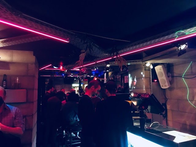 Quetzal Bar