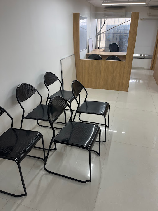 Af1qipn6psy8lgtrm91yuknbvv6xxfq8hwqb6bdj3s1c=s677 K No