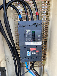 Photo n°17 de THEIX ÉLEC - Électricien & Recherche Réseaux à Theix-Noyalo (Travaux généraux)