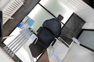 Photo n°12 de Dr. Grossetti François à Paris (Dentiste)