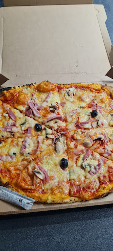 Photo 3 - Pizza à emporter chez max