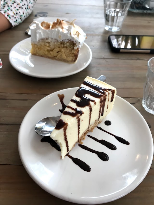 GiLuna Coffeehouse