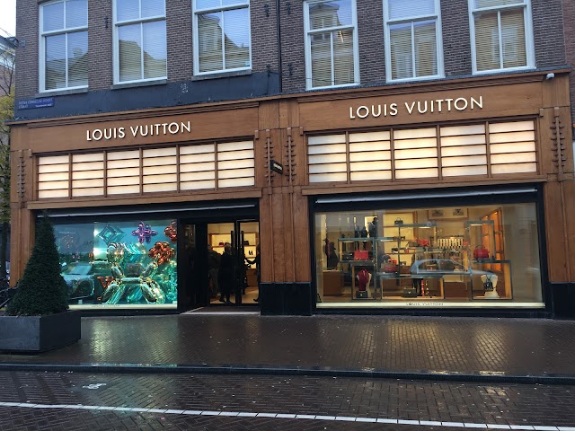 Mapstr - Shopping Louis Vuitton Amsterdam - Luxury, Cafe / views