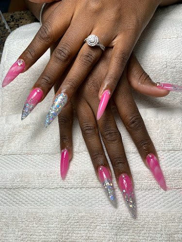 Perfect Nail interior view