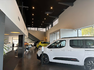 Photo n°7 de ETS RICHART - PEUGEOT & CITROËN à Quint-Fonsegrives (Concessionnaire Citroën)
