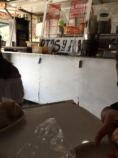 Tacos y Tortas "El Gato Loco"