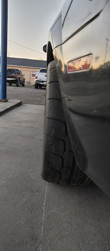 Don Ruis Tire shop - Thumbnail