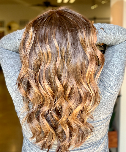 Rebecca Johnson hairstylist - Thumbnail