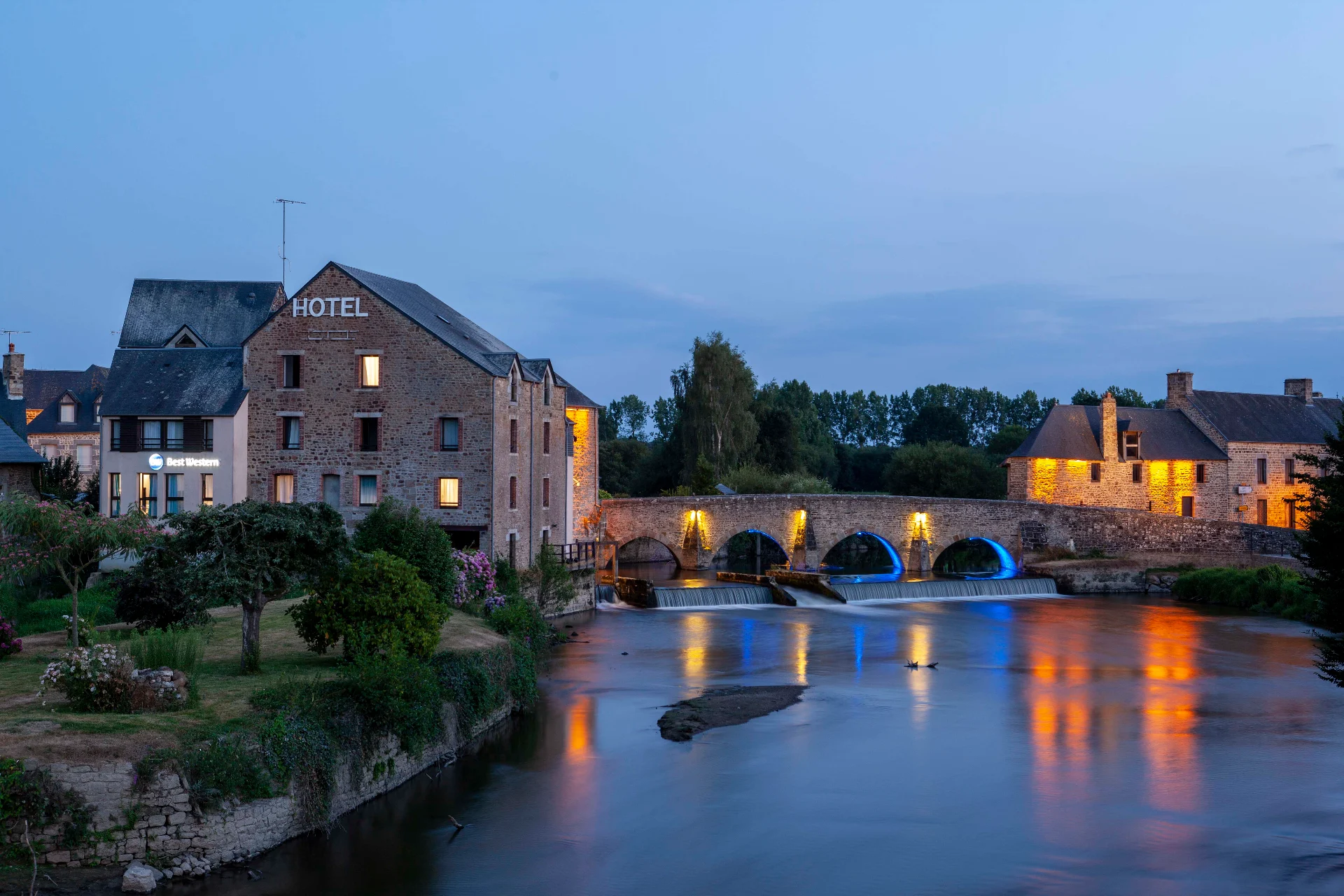 Best Western Hotel Le Moulin De Ducey