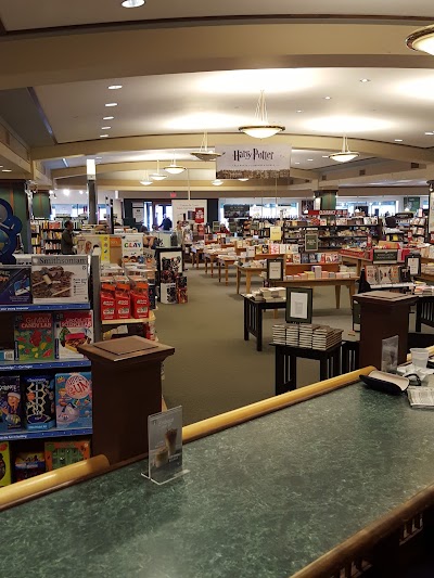 Barnes & Noble