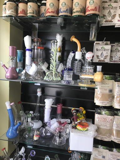 Sid's Smoke and convenience store - Thumbnail
