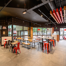 Photo n°40 de KFC Drancy à Drancy (Restaurant de plats à emporter)