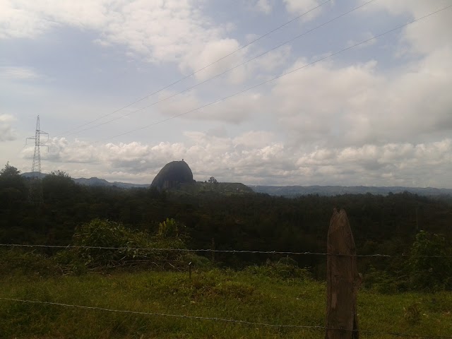 Piedra El Penol