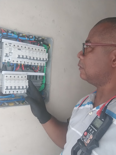 EJ. ELETRICISTA
