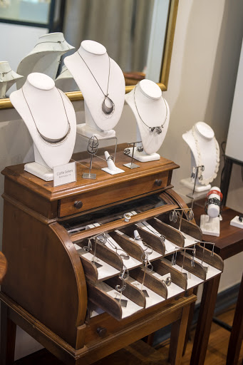 Mora Jewelry - Thumbnail