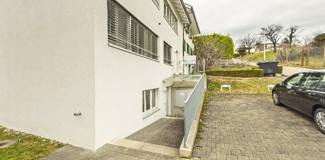 Kommentare und Rezensionen über Dalloz Claire