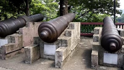Photos of Zhenhai Tower