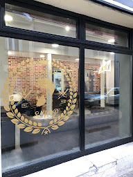 Photo n°3 de ROYAL COIFFURE à Massy (Salon de coiffure)