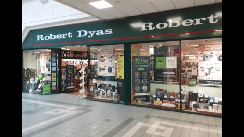 Robert Dyas Fleet photo 2