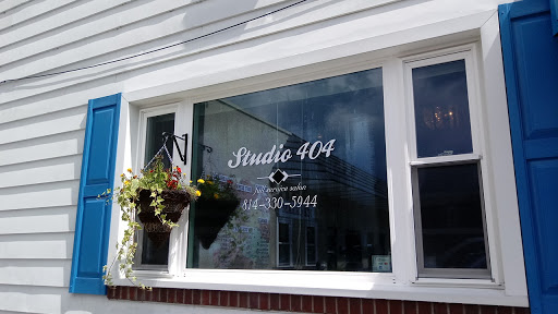 Studio 404 - Visual