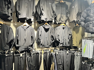 Photo n°4 de Footkorner Dunkerque à Dunkerque (Magasin de vêtements de sport)